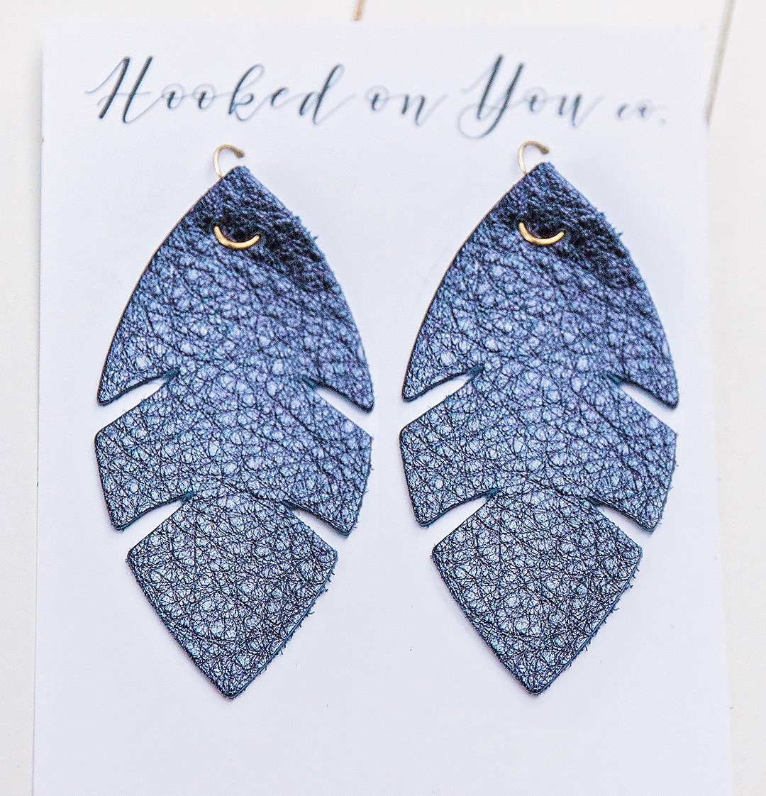 Metallic Midnight Blue Palm Collection